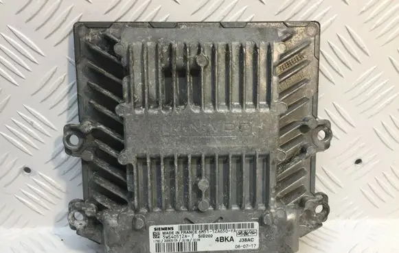 Ford Focus Engine control unit/module 6M51-12A650-YA
