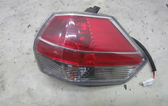 Nissan X-Trail T32 Rear/tail lights