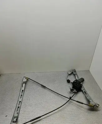 Peugeot 206+ Front door window regulator with motor