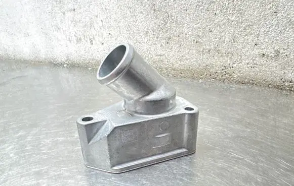 Opel Astra G Thermostat/thermostat housing 70809119 1338068 1338478