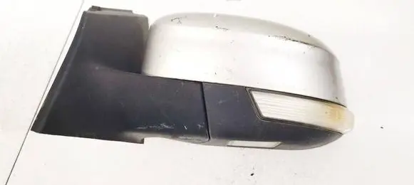 Front door electric wing mirror