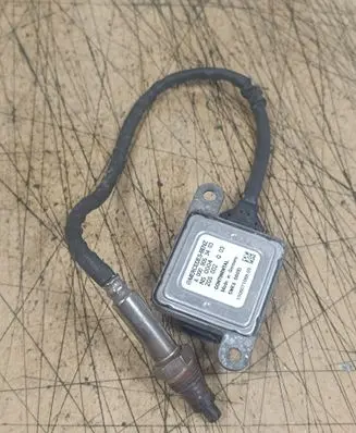 Mercedes-Benz S W222 Lambda probe sensor A0009053403