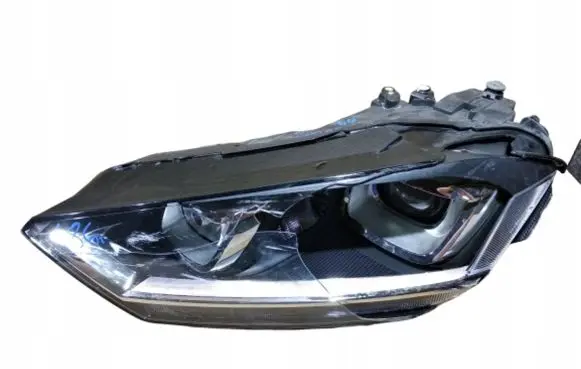 Volkswagen Golf Sportsvan Headlight/headlamp 517941031B