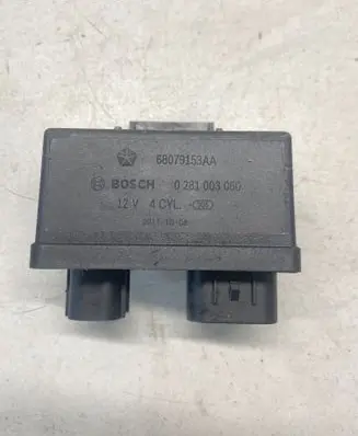 Fiat Freemont Glow plug pre-heat relay 68079153AA 0281003060 20111008