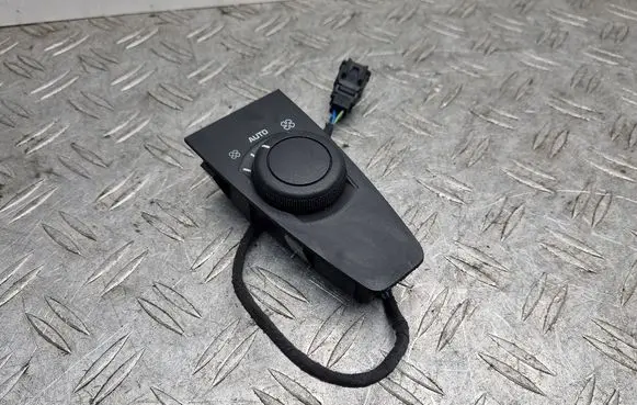 Citroen C4 I Picasso Interior fan control switch 9659796877