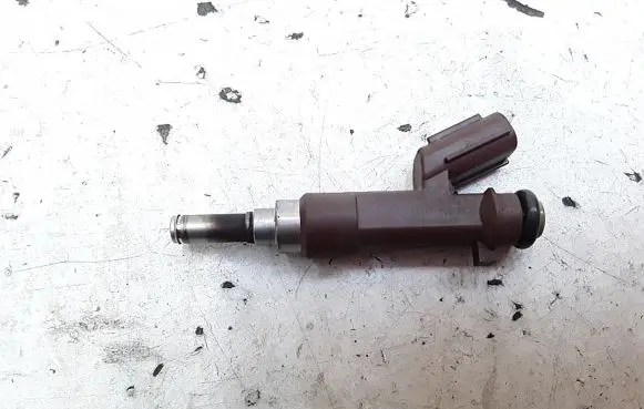 Citroen C1 Fuel injector 2325000040