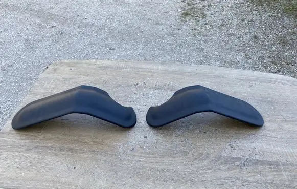 Nissan Pathfinder R51 Rear bumper trim bar molding 1013753010137531