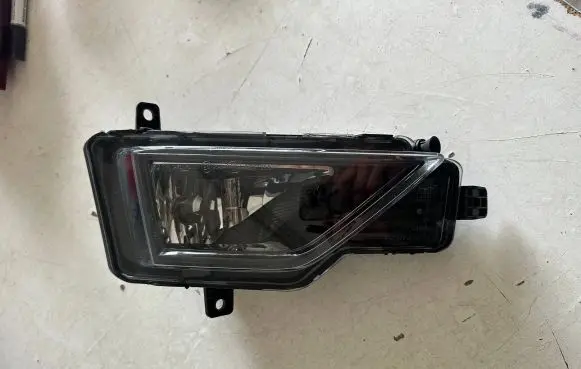 Volkswagen Golf Sportsvan Front fog light 510941662C 01171802