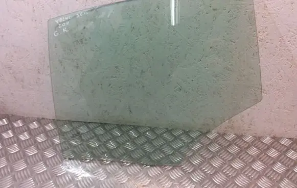 Volvo S60 Rear door window glass 43R001105