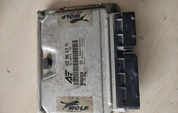 Ford Galaxy Engine control unit/module 038906019FA 28SA5033 028101011