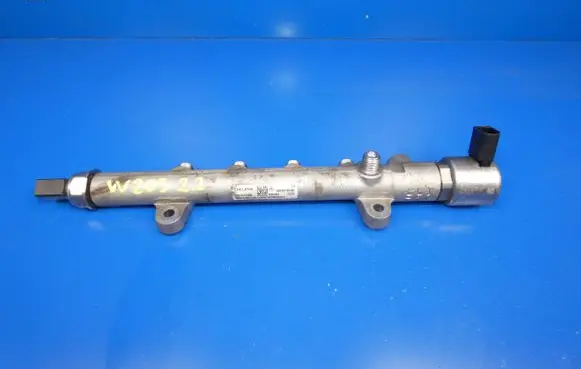 Mercedes-Benz C W205 Fuel main line pipe A6510700495 1503260881 R9144Z240A