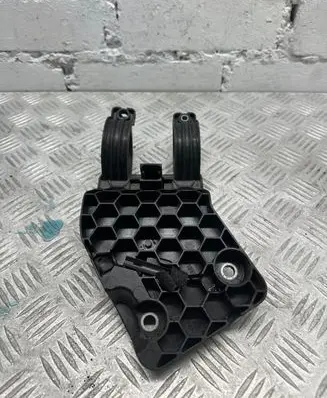 BMW X5 F15 Fuel filter bracket/mount holder 70347023