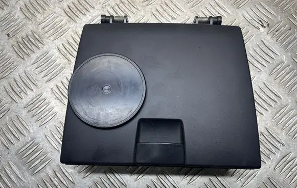 Hyundai Santa Fe Glove box 847452B000 U0455048