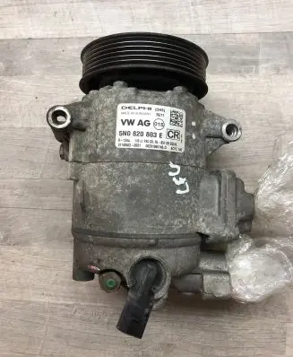 Volkswagen PASSAT B7 Air conditioning (A/C) compressor (pump) 5N0820803E 06291065146D 011405620001