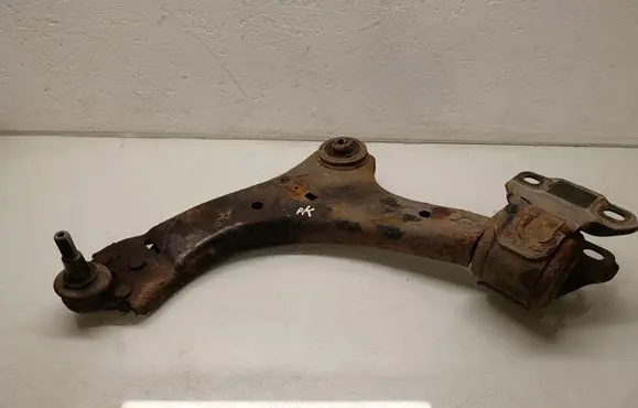 Front lower control arm/wishbone
