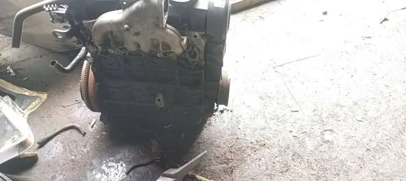 Volkswagen Golf V Engine swap Bxe