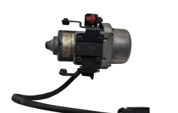 Mercedes-Benz C W203 Vacuum pump A2034300032 011561064 A0004351301
