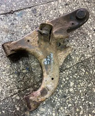 Nissan Pathfinder R51 Rear upper control arm/wishbone