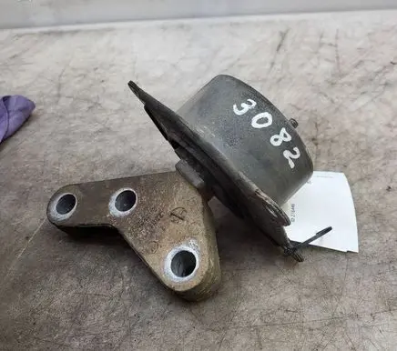 Opel Zafira B Engine mount bracket 511671286 13159997