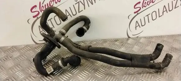 Audi A4 S4 B9 Engine coolant pipe/hose 8W1122109A 8W0819332P 8W0121089K