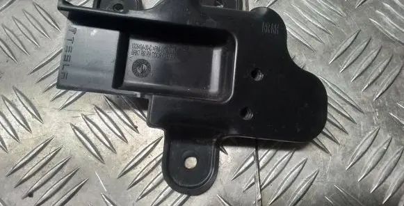 Tesla Model S Rear door exterior handle/bracket 100841300C