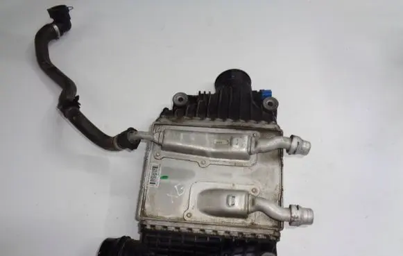 Jaguar XE Intercooler radiator GX736K775AE GX73-6K775-AE