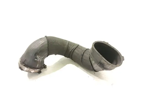 Audi A4 S4 B7 8E 8H Intercooler hose/pipe 4F0145737C