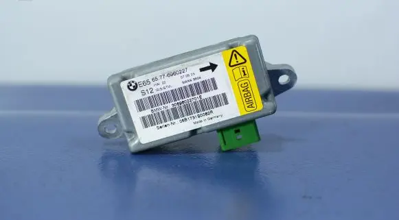 BMW 7 E65 E66 Airbag deployment crash/impact sensor