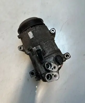 Mercedes-Benz A W169 Air conditioning (A/C) compressor (pump) a0012303511
