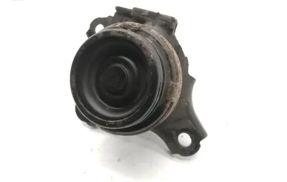 Honda Civic Engine mount bracket