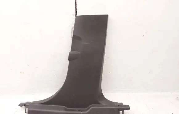 (B) pillar trim (bottom)