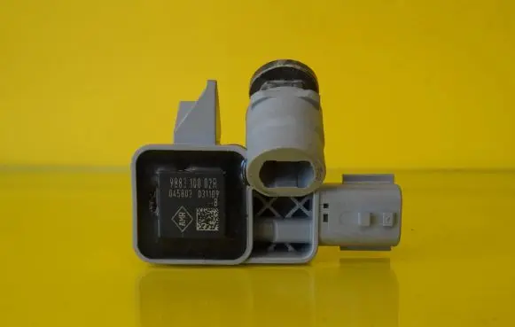 Renault Megane III Airbag deployment crash/impact sensor 988310002R