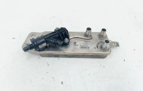 BMW 7 F01 F02 F03 F04 Gearbox / Transmission oil cooler 759789001 7597890 7599546