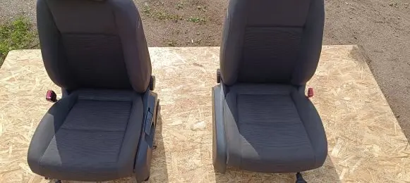 Volkswagen Touran I Seat set 1K4881106FR 83141950306 21F6B2004