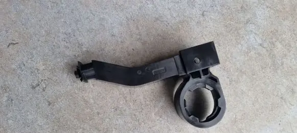 Volvo XC40 Radiator mount bracket 32249439