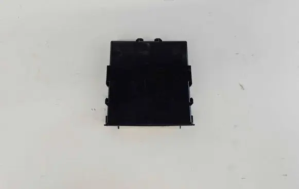 Toyota RAV 4 (XA40) Comfort/convenience module 8999042091
