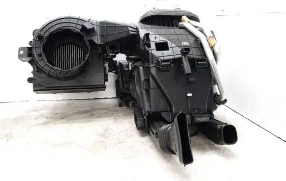 Opel Astra J Interior heater climate box assembly housing 13330978