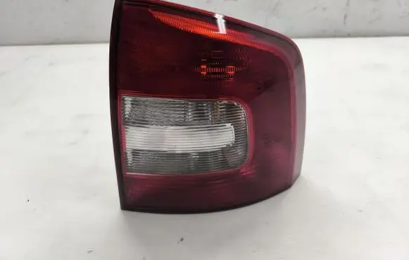 Skoda Octavia Mk2 (1Z) Rear/tail lights 