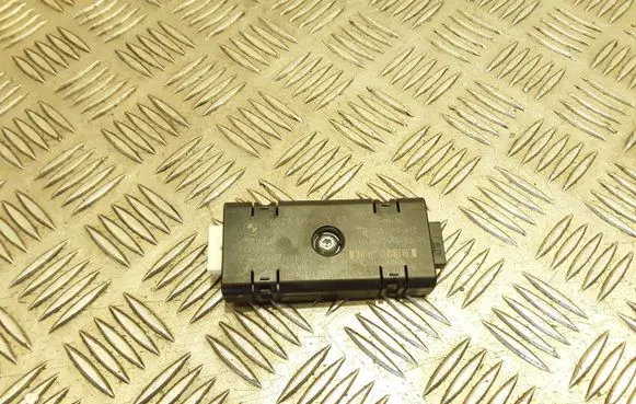 BMW 5 F10 F11 Other devices 6520919986503 10819610