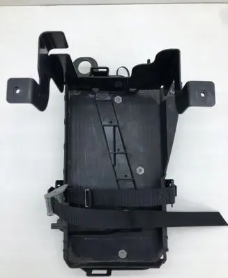 Volvo XC40 Battery box tray 
