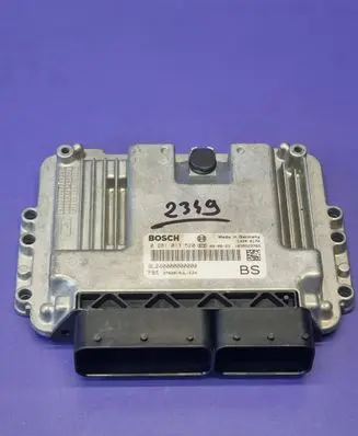 Honda FR-V Engine control unit/module 37820RJLE24 0281013520 1039S23783