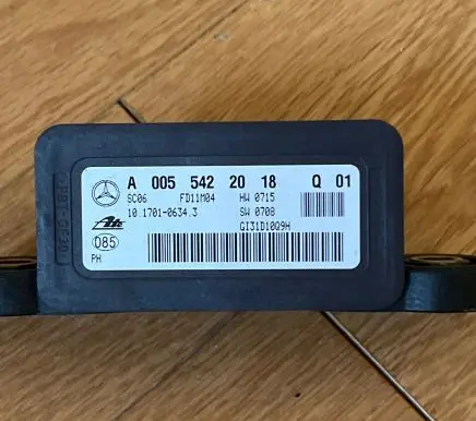 Mercedes-Benz S W221 ESP (stability system) control unit A0055422018 10170106343 GI31D10Q9H