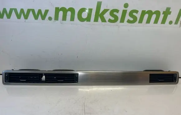 Volvo V70 Dash center air vent grill 30715143