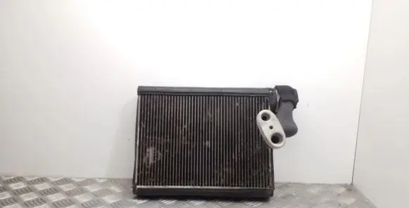 Air conditioning (A/C) radiator (interior)