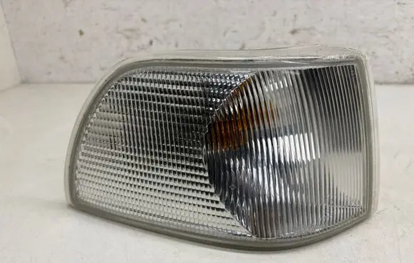 Volvo S70 V70 V70 XC Front indicator light 185483B