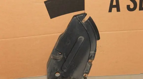 Rear underbody cover/under tray