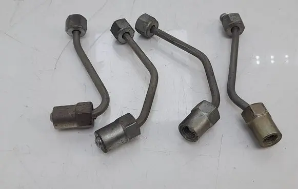Chrysler Voyager Fuel injector supply line/pipe 