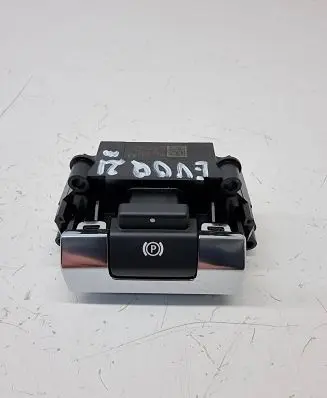 Land Rover Evoque II Hand parking brake switch K8D22B623 10337818