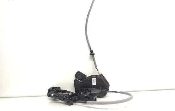 Volkswagen Tiguan Rear door lock 5NA839016C 0107285840x