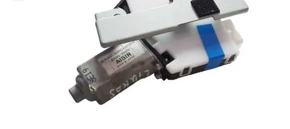 Toyota Land Cruiser (J120) Sunroof motor/actuator 47170110010 1620006791 8972160061